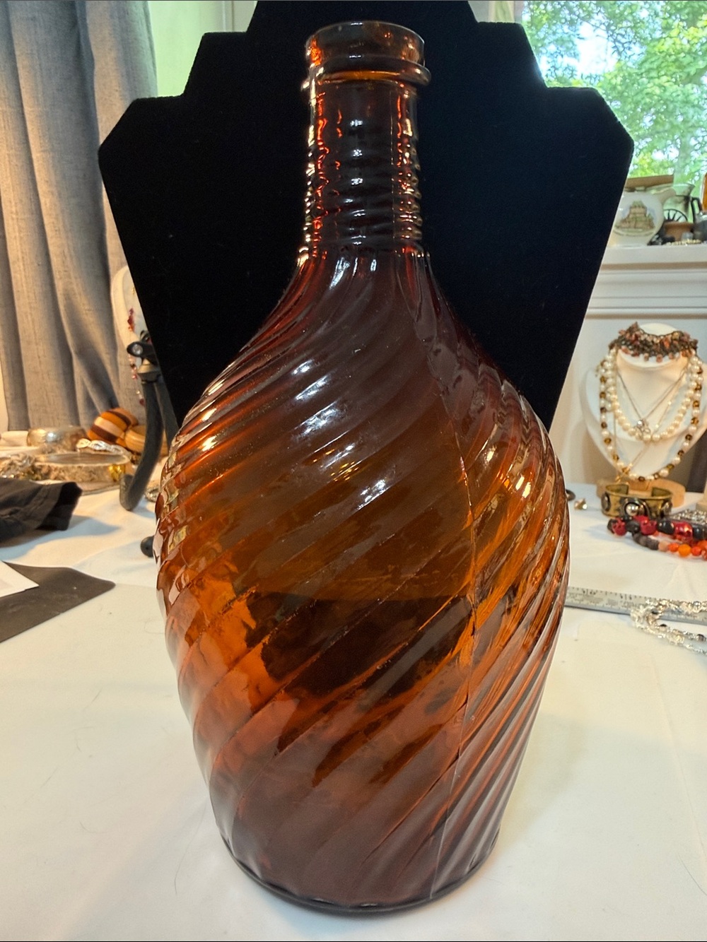 Vintage Owen’s-Illinois Amber Swirled Glass Bottle Guc 10” tall x 17.5” round